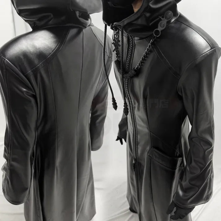 Kingdom Hearts - The Organization XIII Cosplay, full outfit (Halskette, Mantel, Handschuhe)