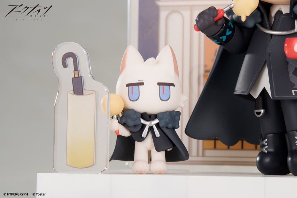 Arknights - SilverAsh, Would You Like A Dessert? Mini Series PVC Statue 10 cm