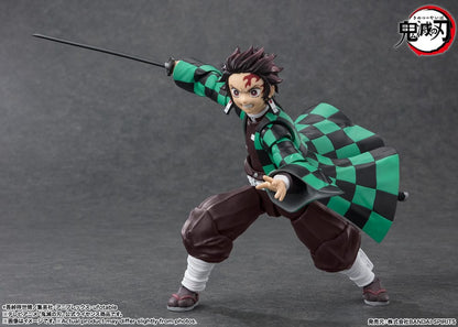 Demon Slayer - Tanjiro Kamado, Kimetsu no Yaiba S.H. Figuarts Action Figure 14 cm