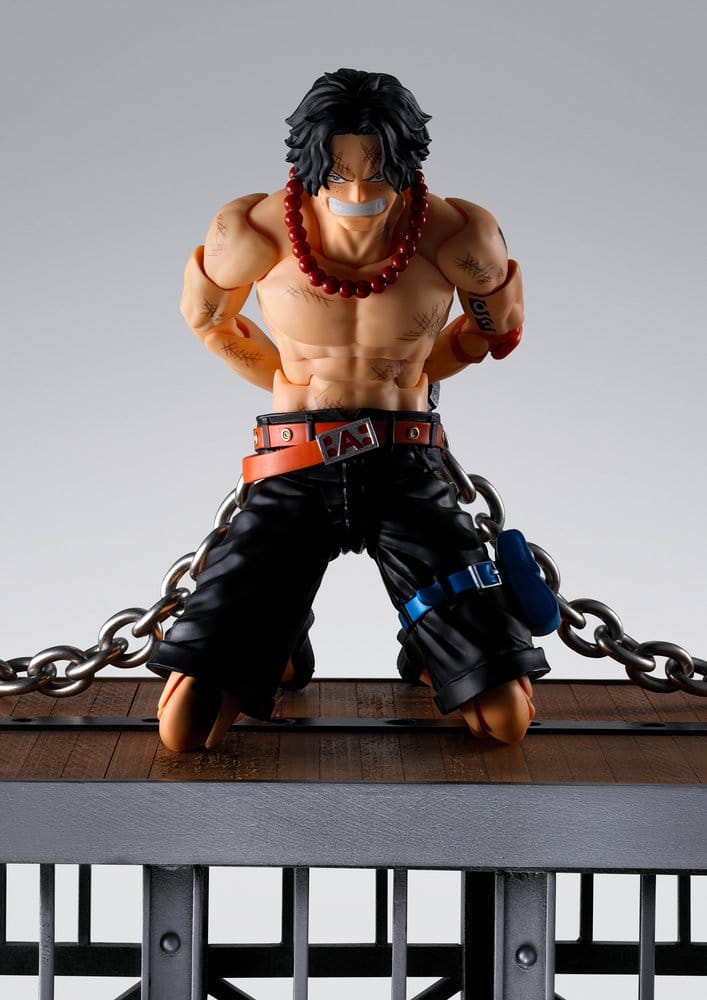 One Piece - Portgas D. Ace, S.H. Figuarts Action Figure -Marineford- 16 cm
