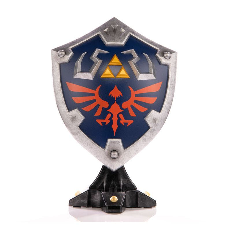 The Legend of Zelda Breath of the Wild - Hylian Shield, PVC Statue Standard Edition 29 cm