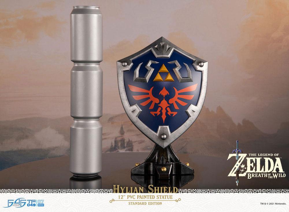 The Legend of Zelda Breath of the Wild - Hylian Shield, PVC Statue Standard Edition 29 cm