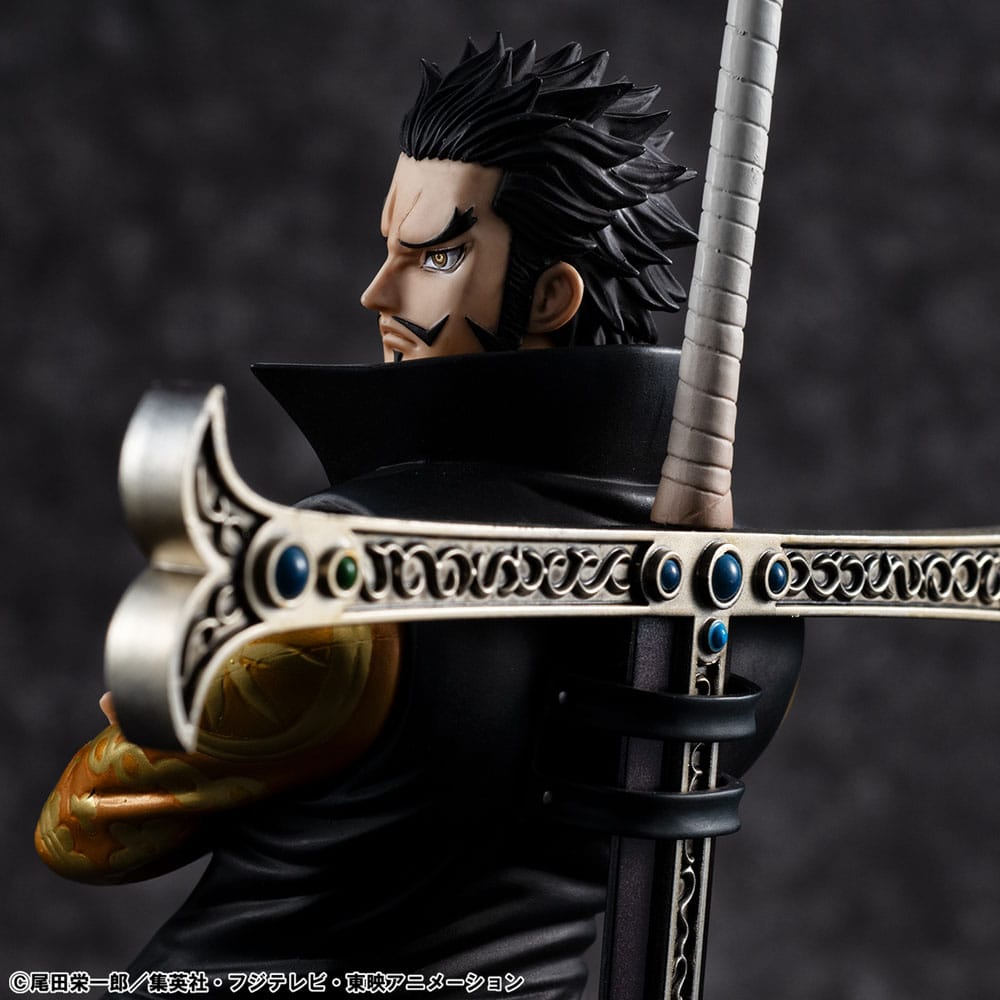 One Piece - Hawk Eye Dracule Mihawk Ver. R P.O.P SA-MAXIMUM PVC Statue 29 cm