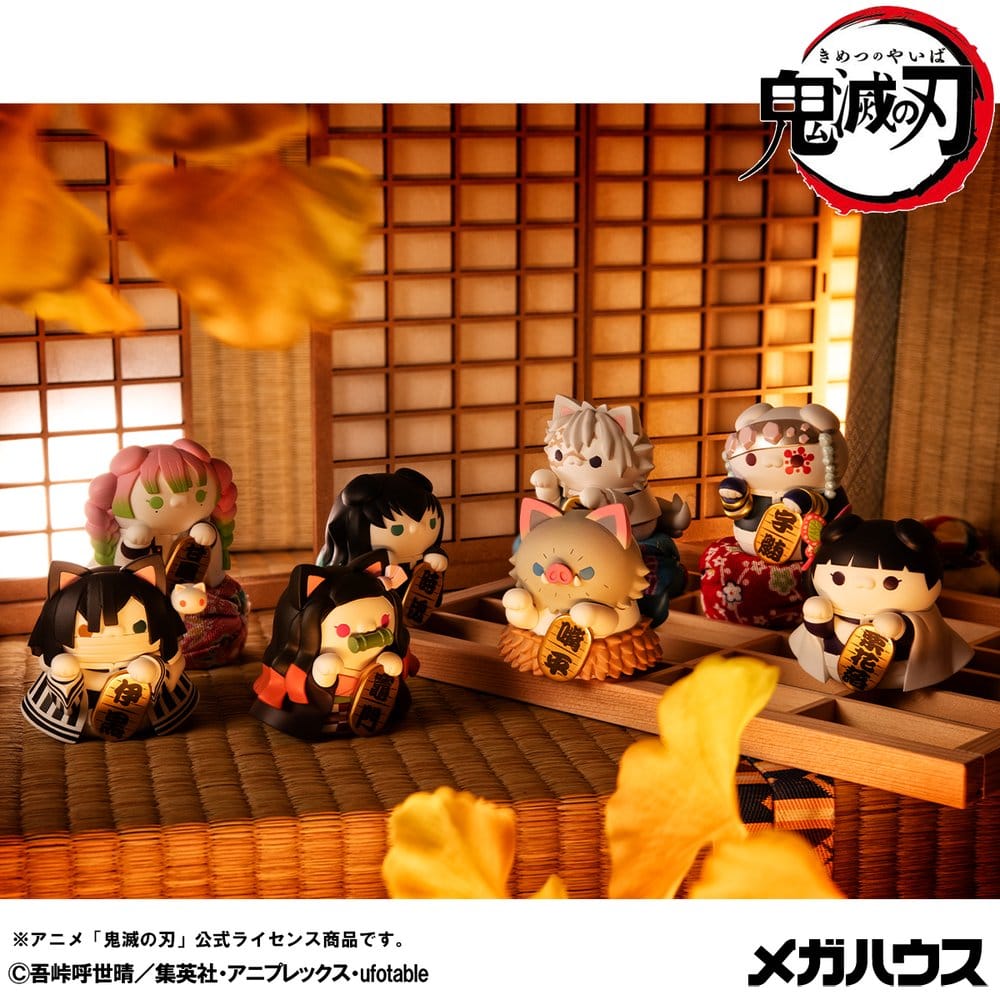 Demon Slayer: Kimetsu no Yaiba - 1 Blind Box, Mega Cat Project Minifiguren 6 cm Demon Slayer Fortune Cats ver. 02