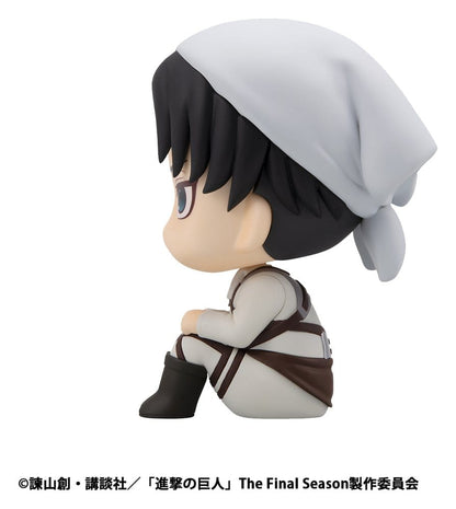 Attack on Titan - Levi Ackerman Look Up PVC Statue Cleaning up Ver. 11 cm