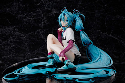 Hatsune Miku - Miku, Statue 1/4 Yoneyama Mai The Latest Street Style "Cute" Limited Edition 17 cm